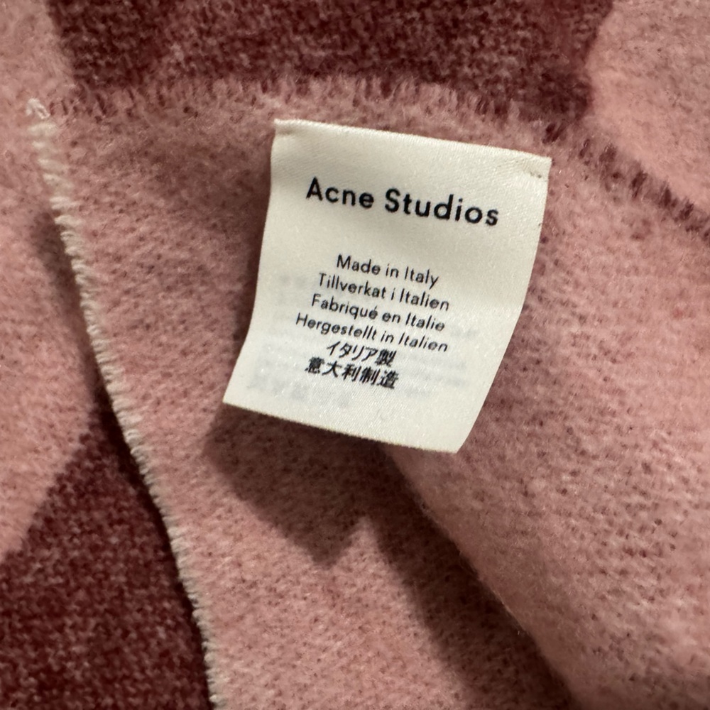 Acne Studios Jacquard Logo Scarf for men and women Burgundy/Pink - Picture 3 of 6